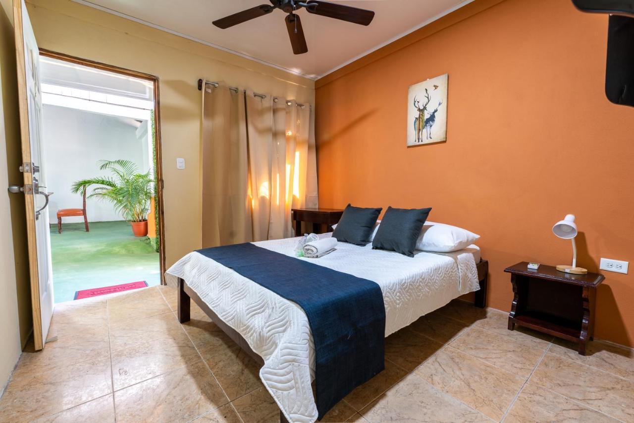 El Cocobolo Food&Rest Room 6 Bed And Breakfast Wifi Ac Pkg Gratis ลิเบเรีย ภายนอก รูปภาพ