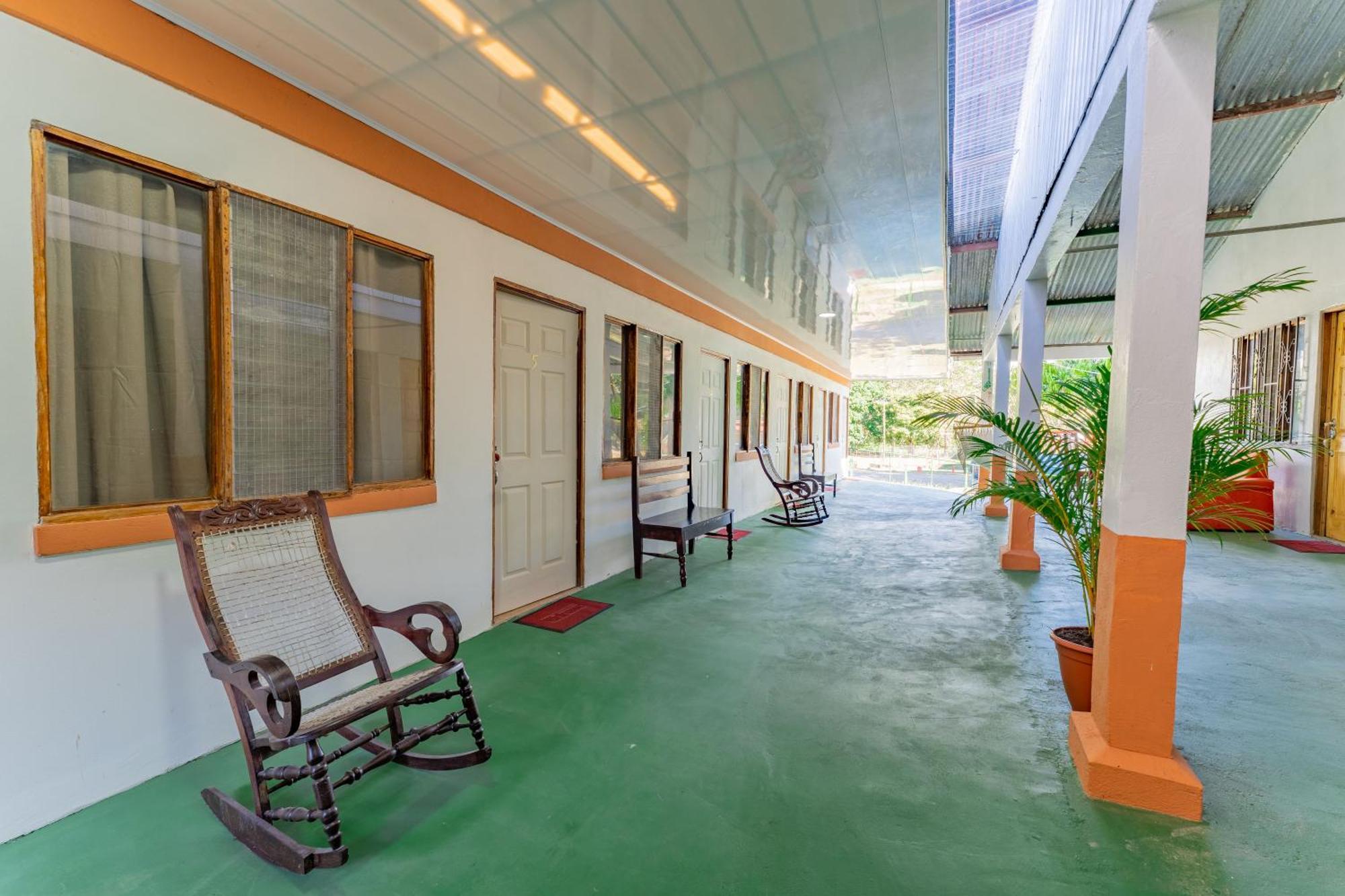 El Cocobolo Food&Rest Room 6 Bed And Breakfast Wifi Ac Pkg Gratis ลิเบเรีย ภายนอก รูปภาพ